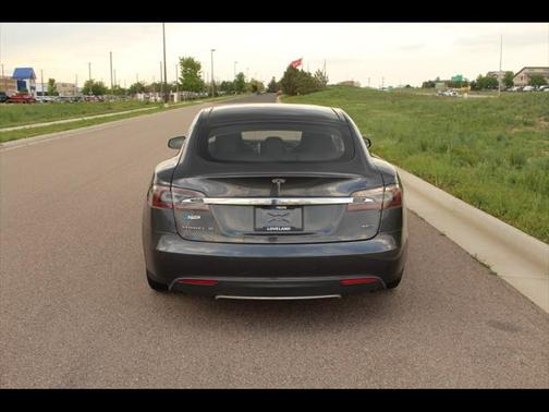 2015 Tesla Model S P85D