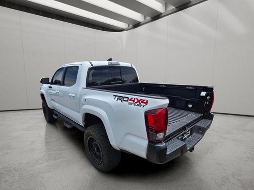 Super White 2020 Toyota Tacoma TRD Sport