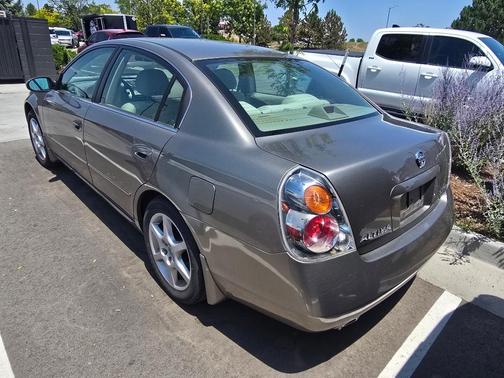 Polished Pewter Metallic 2003 Nissan Altima 3.5 SE
