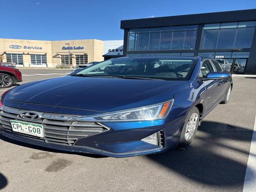 2020 Hyundai ELANTRA SE