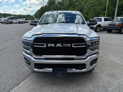 2019 RAM 3500 Tradesman Crew Cab 4x4 8' Box