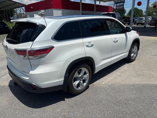 2016 Toyota Highlander Limited Platinum