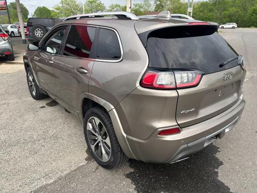 2019 Jeep Cherokee Overland