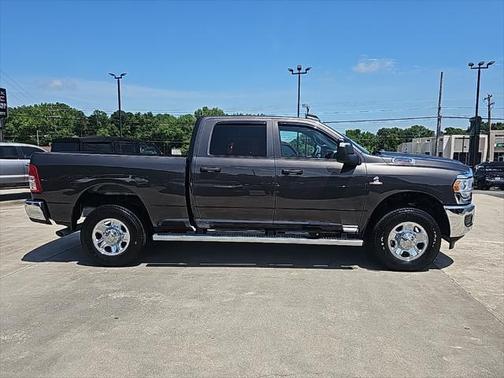 2024 RAM 2500 Tradesman Crew Cab 4x4 6'4' Box