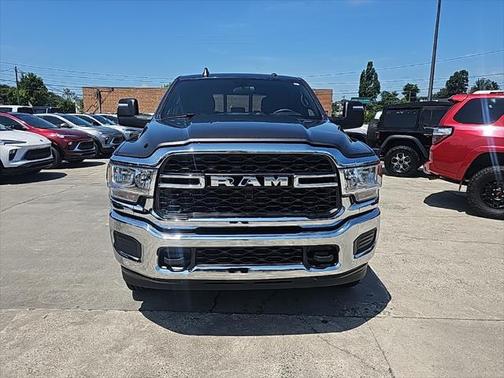 2024 RAM 2500 Tradesman Crew Cab 4x4 6'4' Box