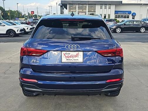 2022 Audi Q3 45 S line Premium