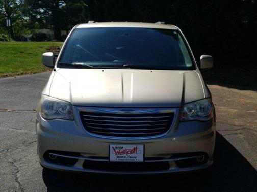 2014 Chrysler Town & Country Touring