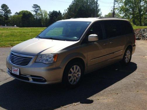 2014 Chrysler Town & Country Touring
