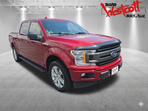 Ruby Red Metallic Tinted Clearcoat 2018 Ford F-150 XLT