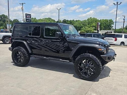 2025 Jeep Wrangler 4-Door Sahara 4x4