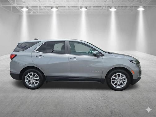 Sterling Gray Metallic 2023 Chevrolet Equinox LT