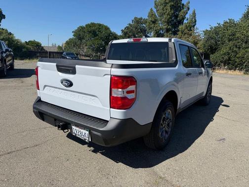 Space White Metallic 2026 Ford Maverick XLT