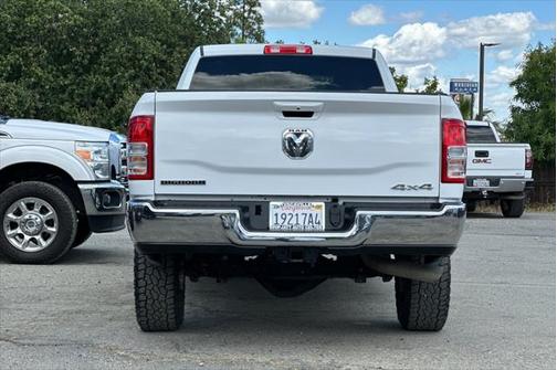 2022 RAM 2500 Big Horn Crew Cab 4x4 8' Box