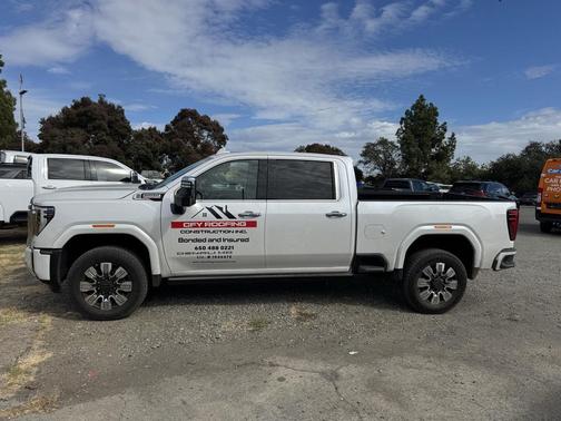 2025 GMC Sierra 3500 Denali