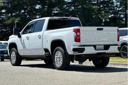 2022 Chevrolet Silverado 2500 High Country