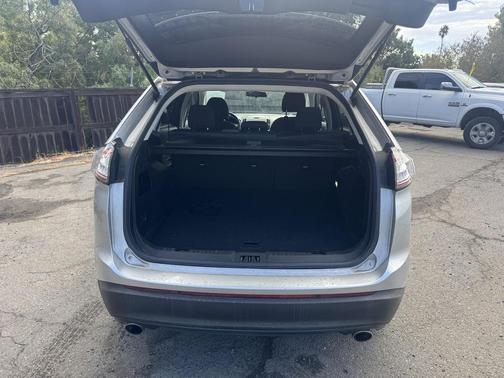 2016 Ford Edge SE