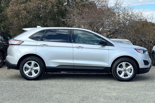 2016 Ford Edge SE