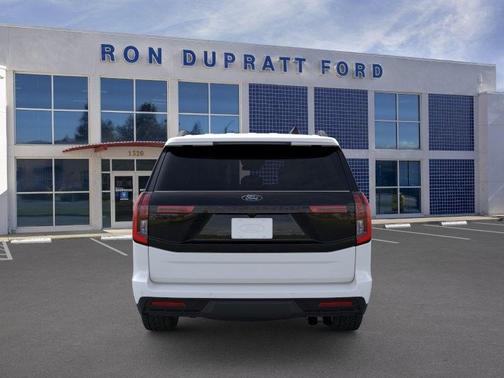 Oxford White 2026 Ford Expedition Tremor