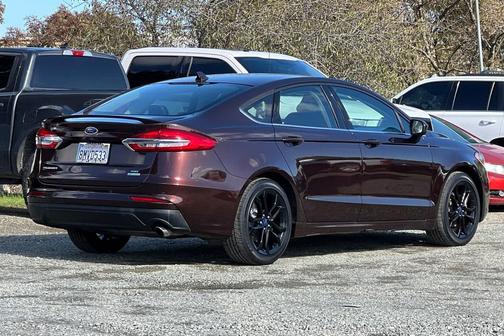 2019 Ford Fusion SE