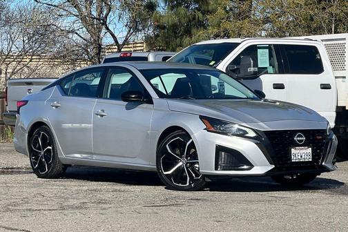 2024 Nissan Altima SR FWD