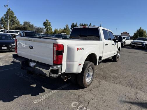 2025 Ford F-350 Lariat