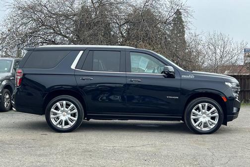 2022 Chevrolet Tahoe 4WD High Country