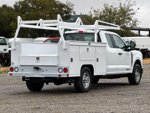 2025 Ford F-350 XL