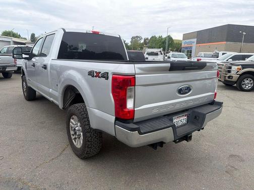 Ingot Silver 2019 Ford F-250 XLT