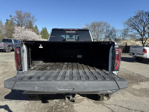 2024 GMC Sierra 3500 AT4