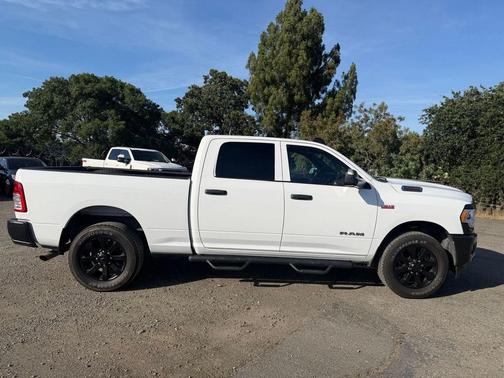 Bright White Clearcoat 2021 RAM 2500 Tradesman Crew Cab 4x2 6'4' Box