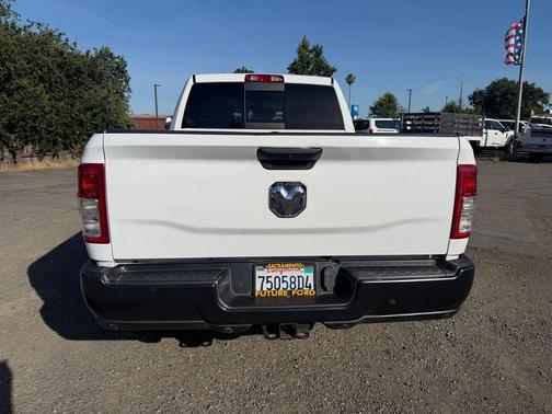 Bright White Clearcoat 2021 RAM 2500 Tradesman Crew Cab 4x2 6'4' Box