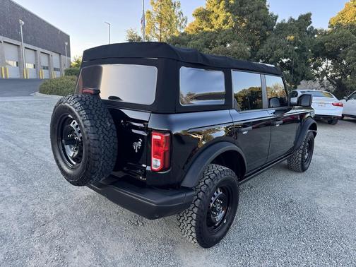 2022 Ford Bronco Black Diamond