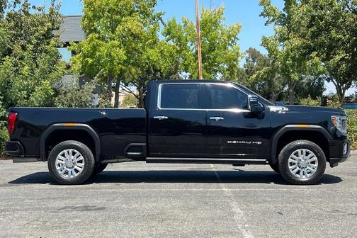 2022 GMC Sierra 2500 Denali