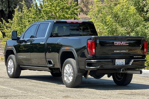 2022 GMC Sierra 2500 Denali