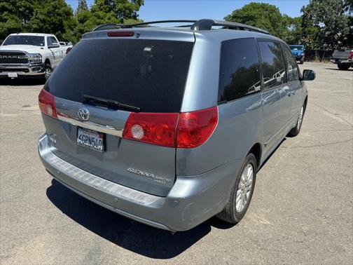 2009 Toyota Sienna XLE Limited