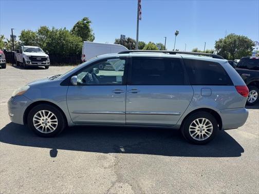 2009 Toyota Sienna XLE Limited
