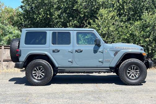 Anvil Clear Coat 2024 Jeep Wrangler Rubicon 392