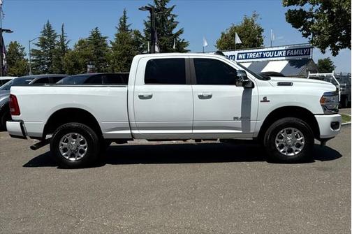 2024 RAM 2500 Laramie Crew Cab 4x4 6'4' Box