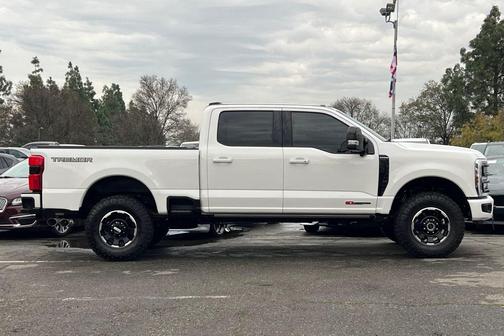 2026 Ford F-250 Platinum