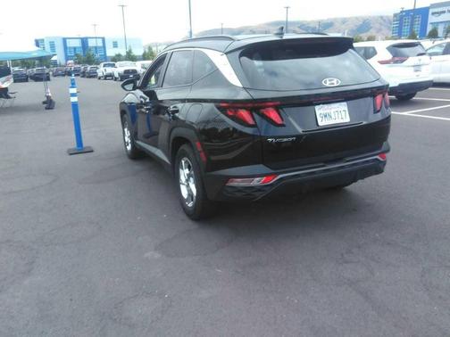 Black Pearl 2024 Hyundai TUCSON SEL