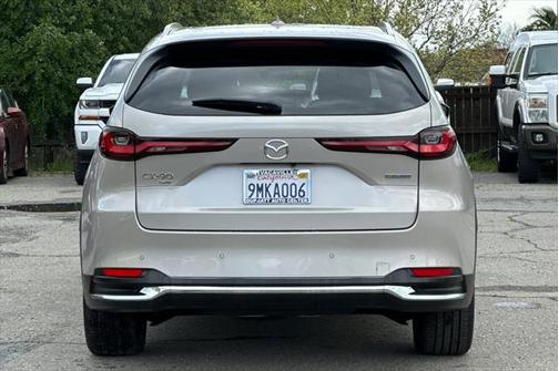 2024 Mazda CX-90 PHEV Premium