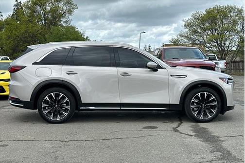2024 Mazda CX-90 PHEV Premium