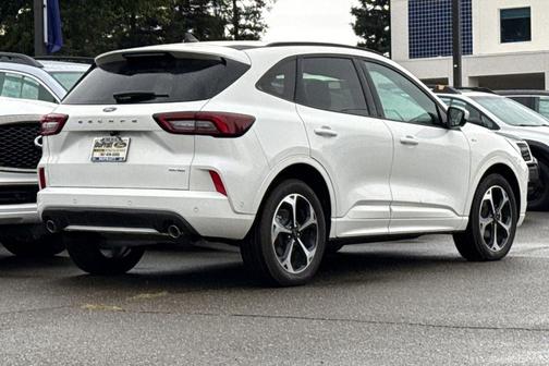2024 Ford Escape ST-Line Elite