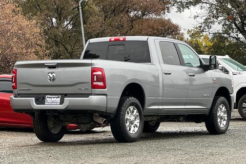 2024 RAM 2500 Laramie Crew Cab 4x4 6'4' Box