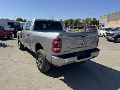 2024 RAM 2500 Laramie Crew Cab 4x4 6'4' Box