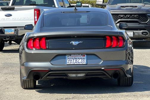 2020 Ford Mustang EcoBoost