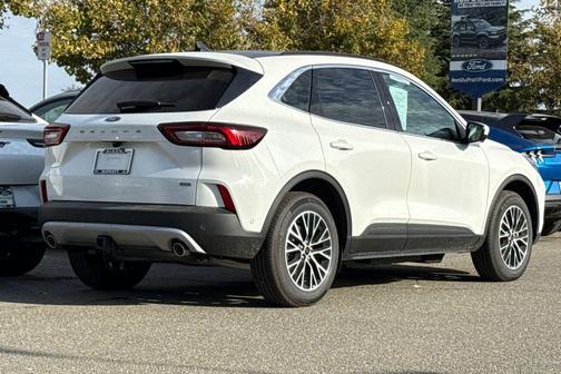2024 Ford Escape PHEV SE