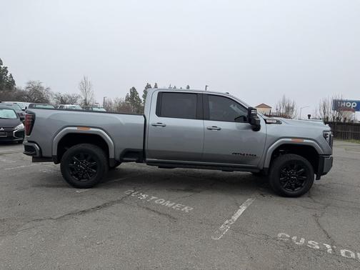 2024 GMC Sierra 2500 AT4