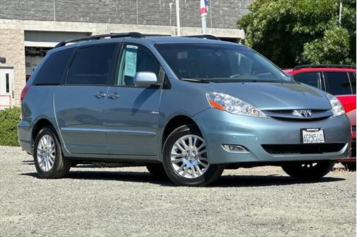 2009 Toyota Sienna XLE