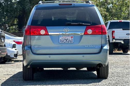 2009 Toyota Sienna XLE